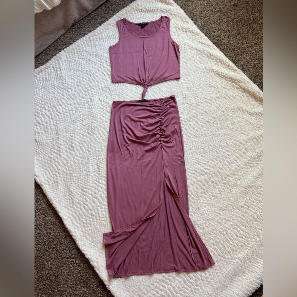Elegant Mauve Skirt Set